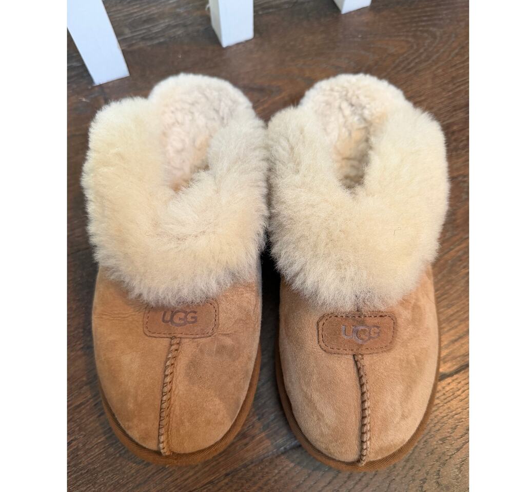 UGG Women's Coquette Slippers Chestnut Sz 8